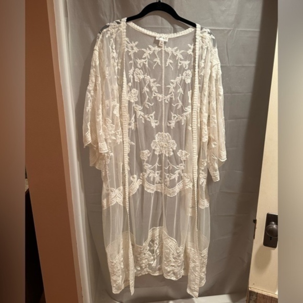 Dizzy Gal lace cardigan Size M